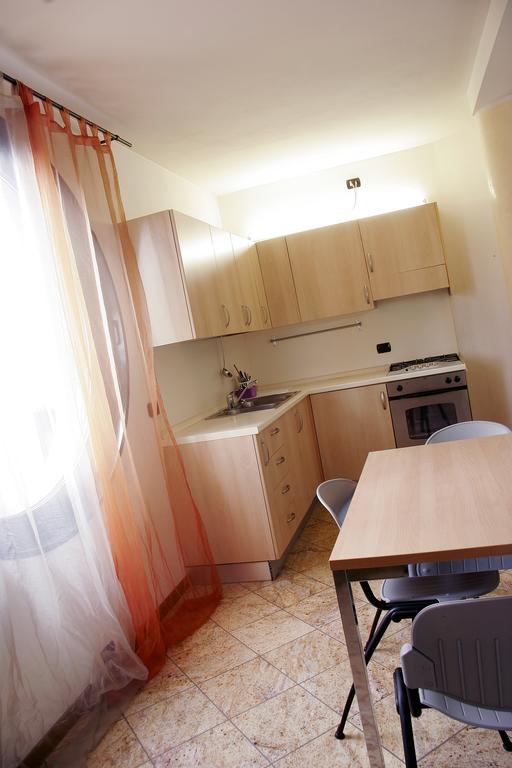 Bed&Wine Hotel Negrar Quarto foto