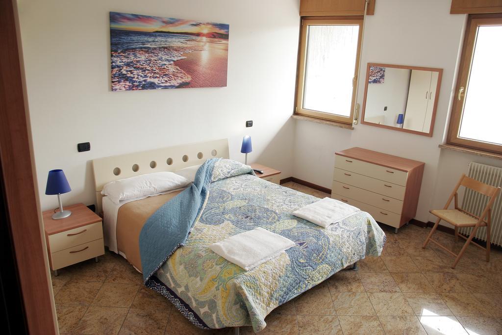 Bed&Wine Hotel Negrar Quarto foto