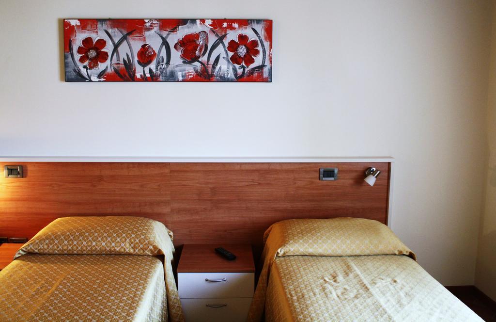 Bed&Wine Hotel Negrar Quarto foto